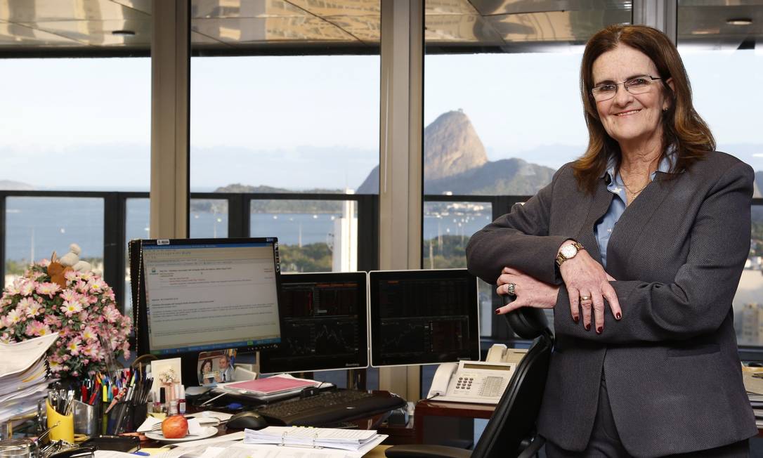 Graça Foster destacou o perfil do consórcio: ‘Empresas fortes como a Petrobras’ Foto: Simone Marinho / Agência O Globo