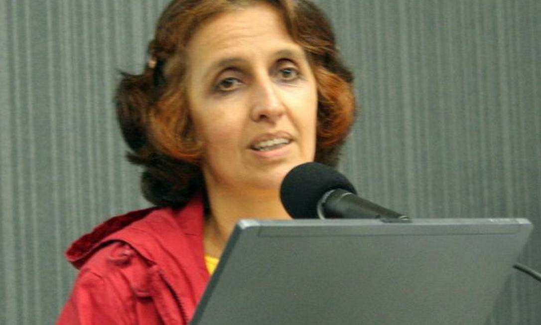 A antropóloga Elizabeth Travassos estava em coma desde dezembro de 2011 Foto: Reprodução / Uni-Rio