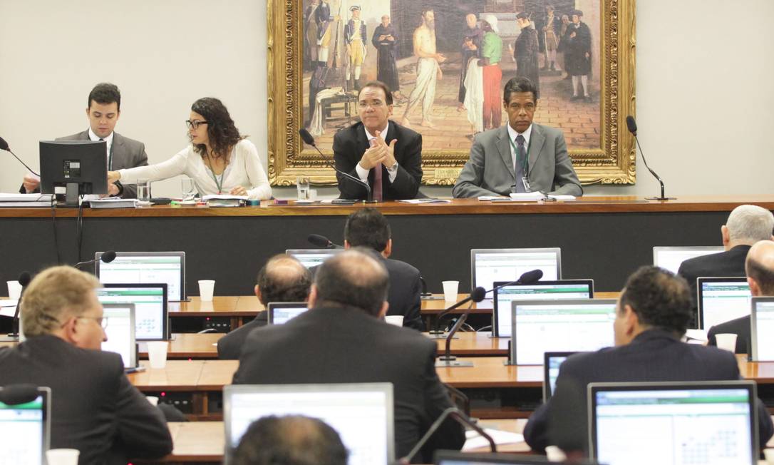 CCJ da Câmara aprova admissibilidade da PEC que prevê cota para parlamentares negros
Foto: Ailton de Freitas / O Globo