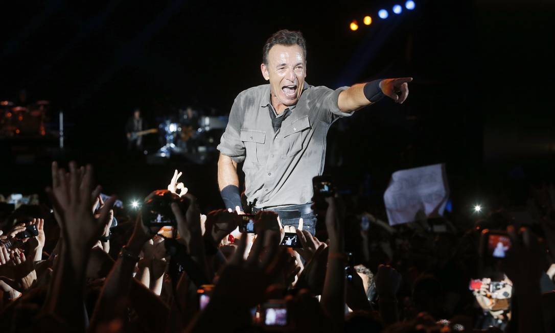 
Bruce Springsteen encerrou a sexta noite do festival
Foto: Ivo Gonzalez / Agência O Globo