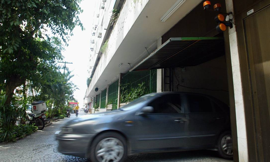 Pesquisa mostra que garagem faz imóvel custar até 37,8% a mais no Rio Foto: André Coelho / O Globo