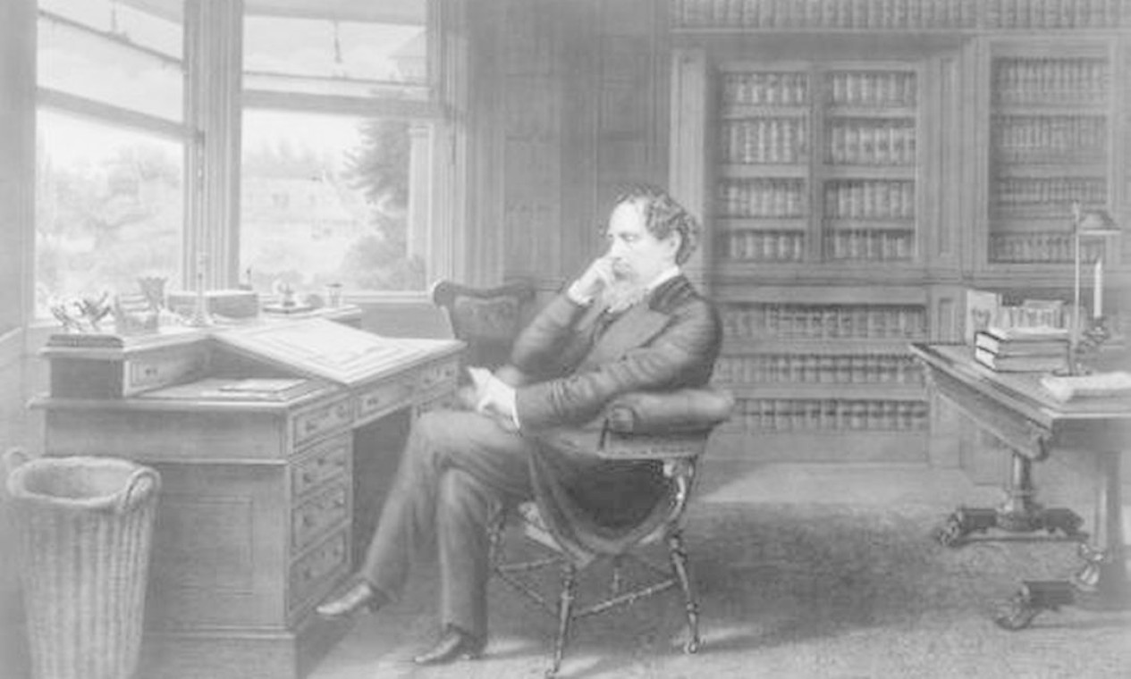 O escritor britânico Charles Dickens em seu escritório, na Eastgate House, em Rochester, Kent (Grã-Bretanha) Foto: Reprodução