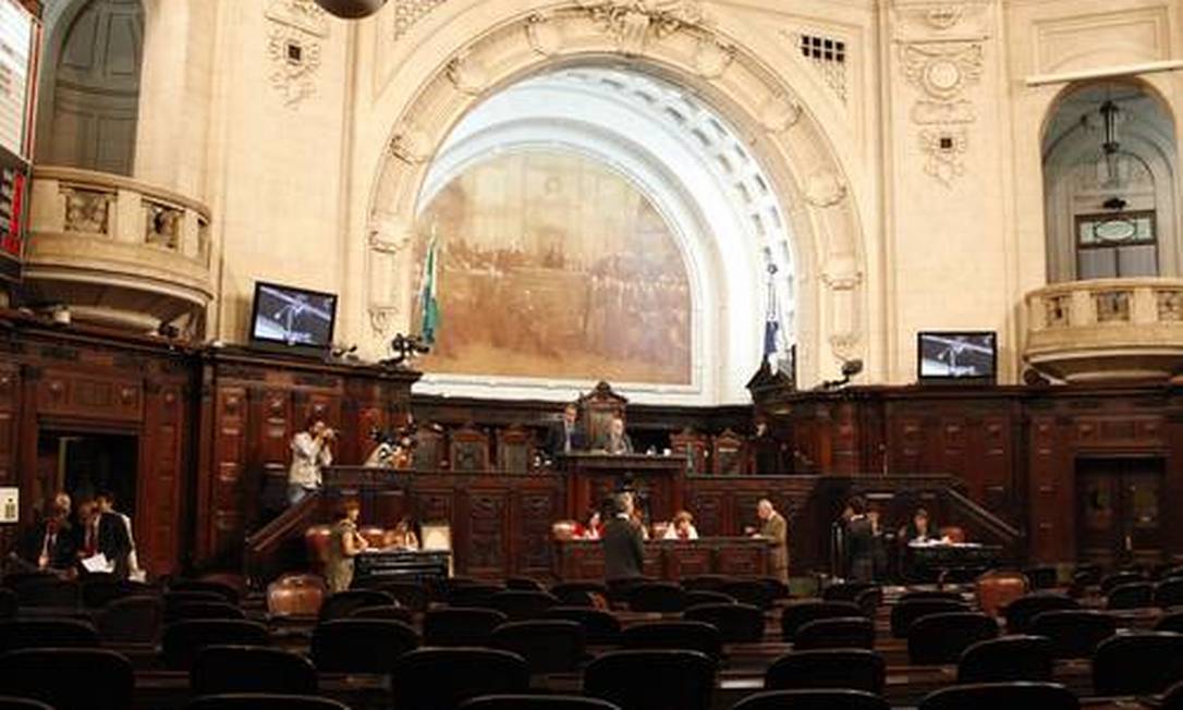 Deputados aprovaram o pedido feito pelo MP e pelo TJ Foto: Agência O Globo / Simone Marinho