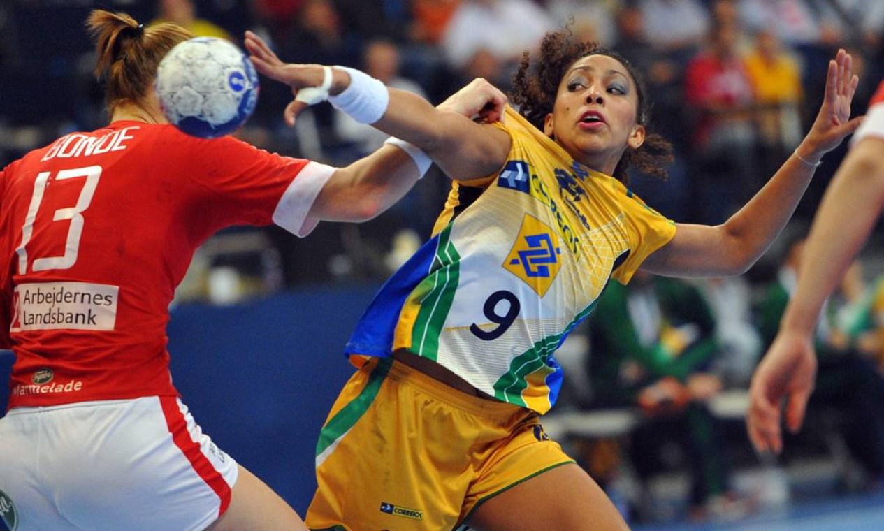 Imagens de Brasil 27 x 21 Dinamarca no handebol Jornal O Globo