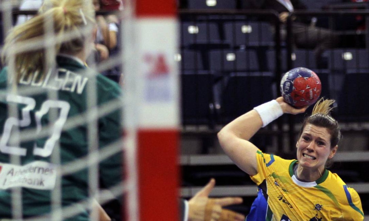 Imagens de Brasil 27 x 21 Dinamarca no handebol Jornal O Globo