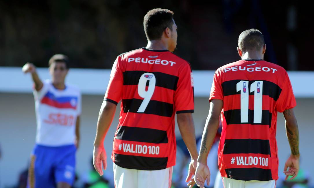 Dupla do Flamengo está entre os 100 melhores jogadores do mundo