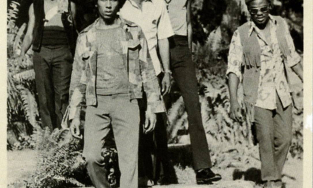 
Marley (à frente) e os Wailers, na formação que gravou o disco, lançado em 1973
Foto:
/
Reprodução
