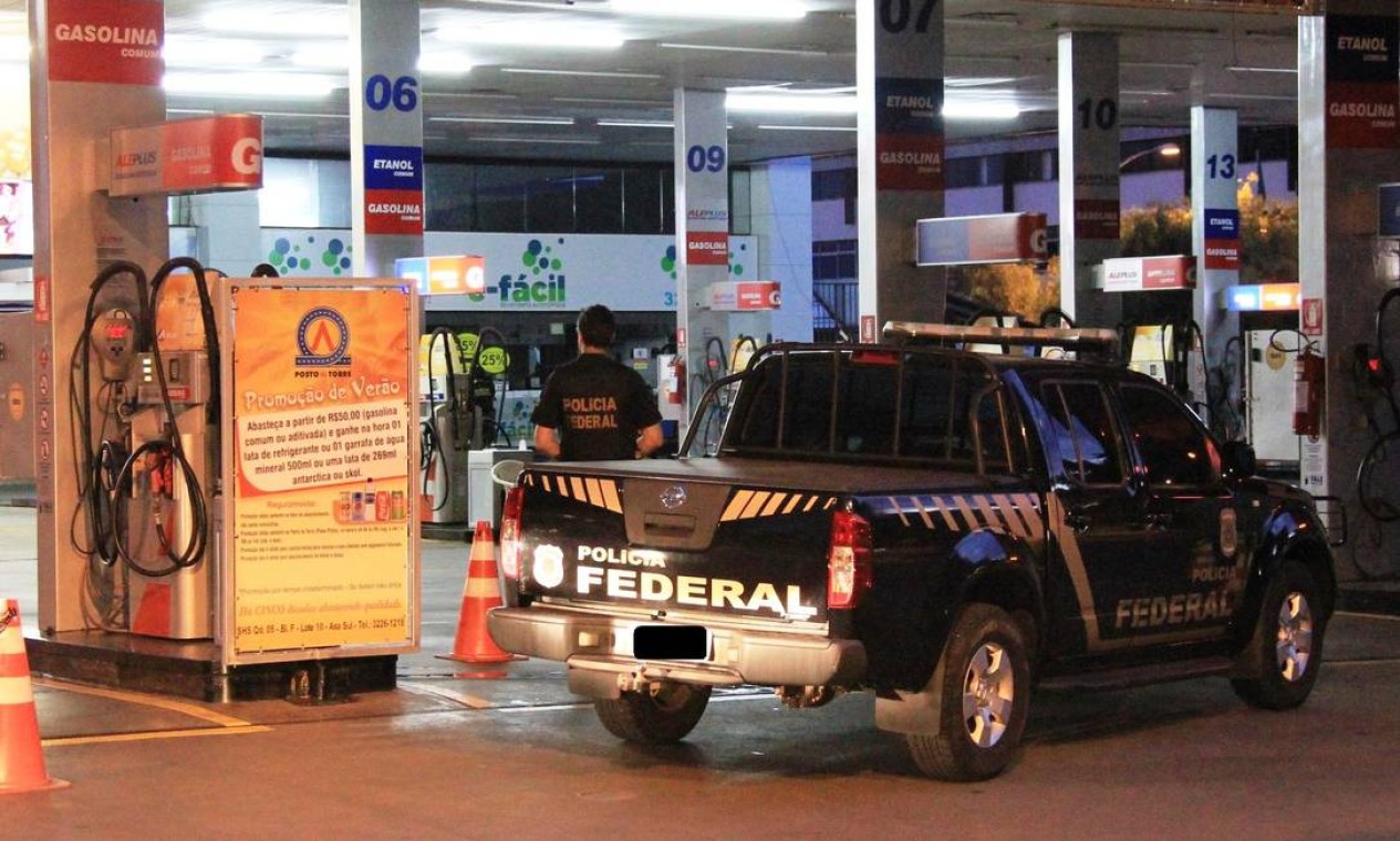 No DF, foram presos três suspeitos, um deles é o dono de um dos maiores postos de combustíveis de Brasília Foto: Divulgação PF