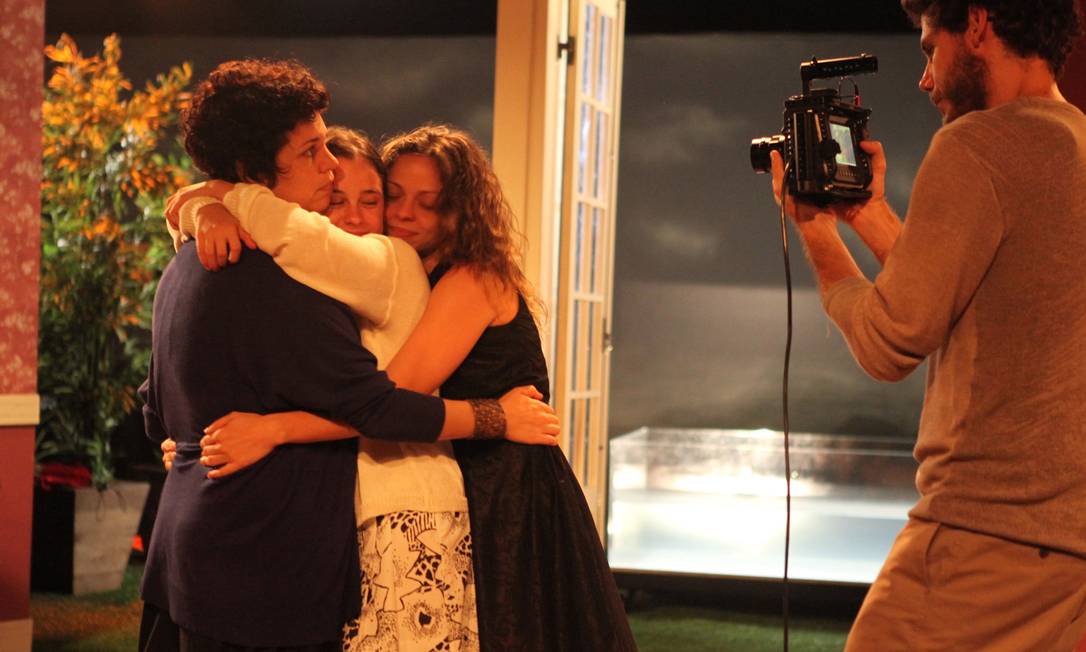 Crítica: ‘E se elas fossem para Moscou?’ - Jornal O Globo