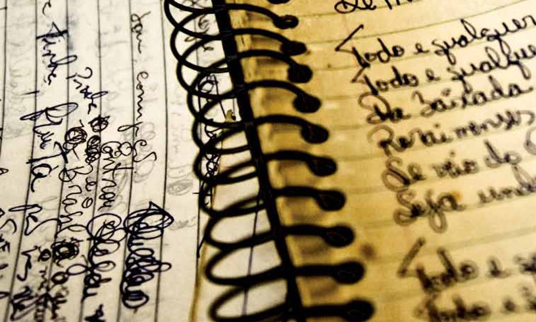 
Um dos cadernos com anotações de Itamar Assumpção
Foto: Reprodução