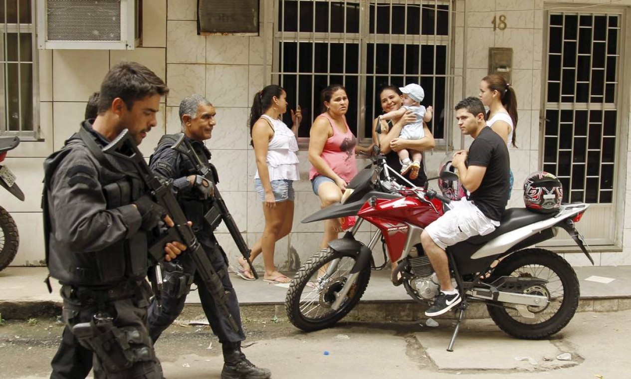 Bope Faz Operação Em Favelas Do Complexo Da Maré Jornal O Globo