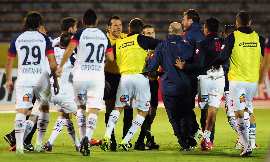 Independendie Del Valle e San Lorenzo empatam na Libertadores Jornal