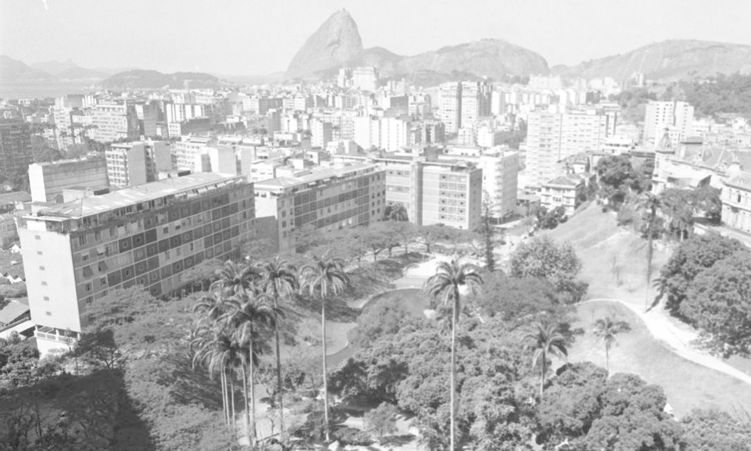O bairro de Laranjeiras e os
