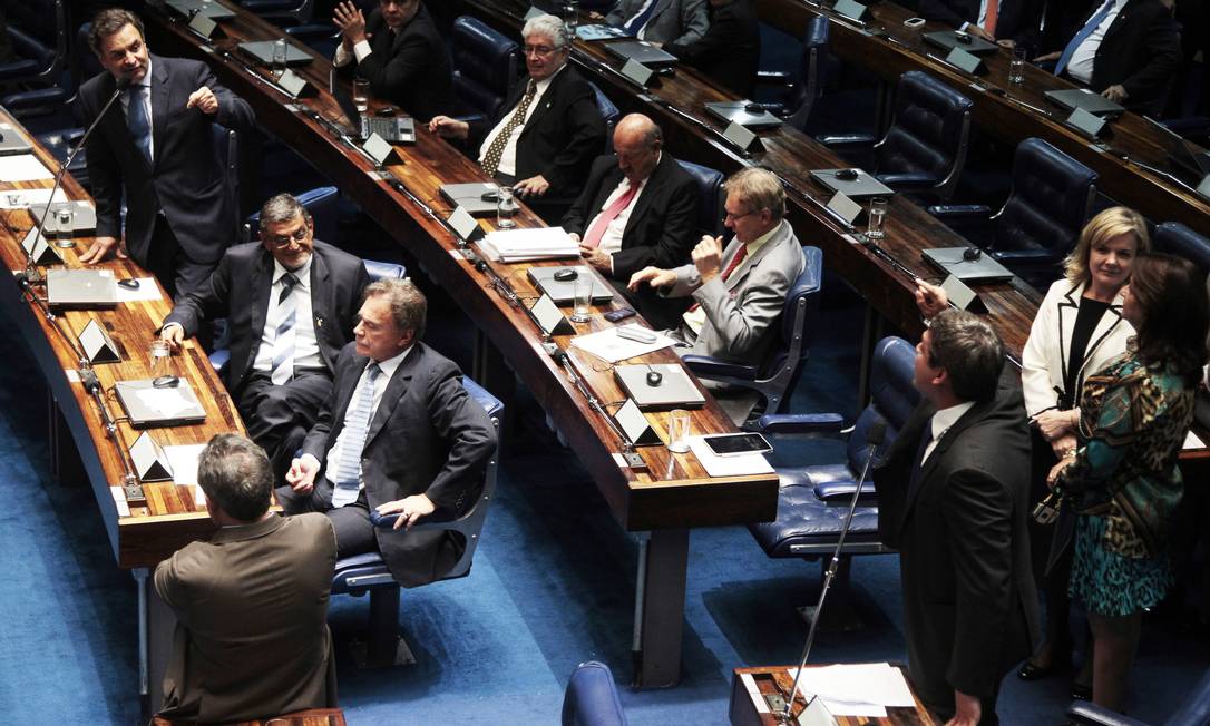 
Senadores aprovam o Marco Civil da Internet
Foto:
Jorge William
/
O Globo
