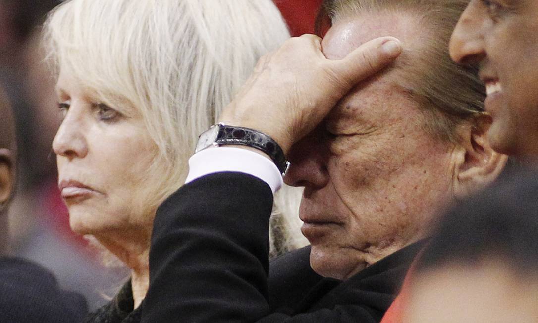 Donald Sterling, dono do Los Angeles Clippers Foto: DANNY MOLOSHOK / REUTERS