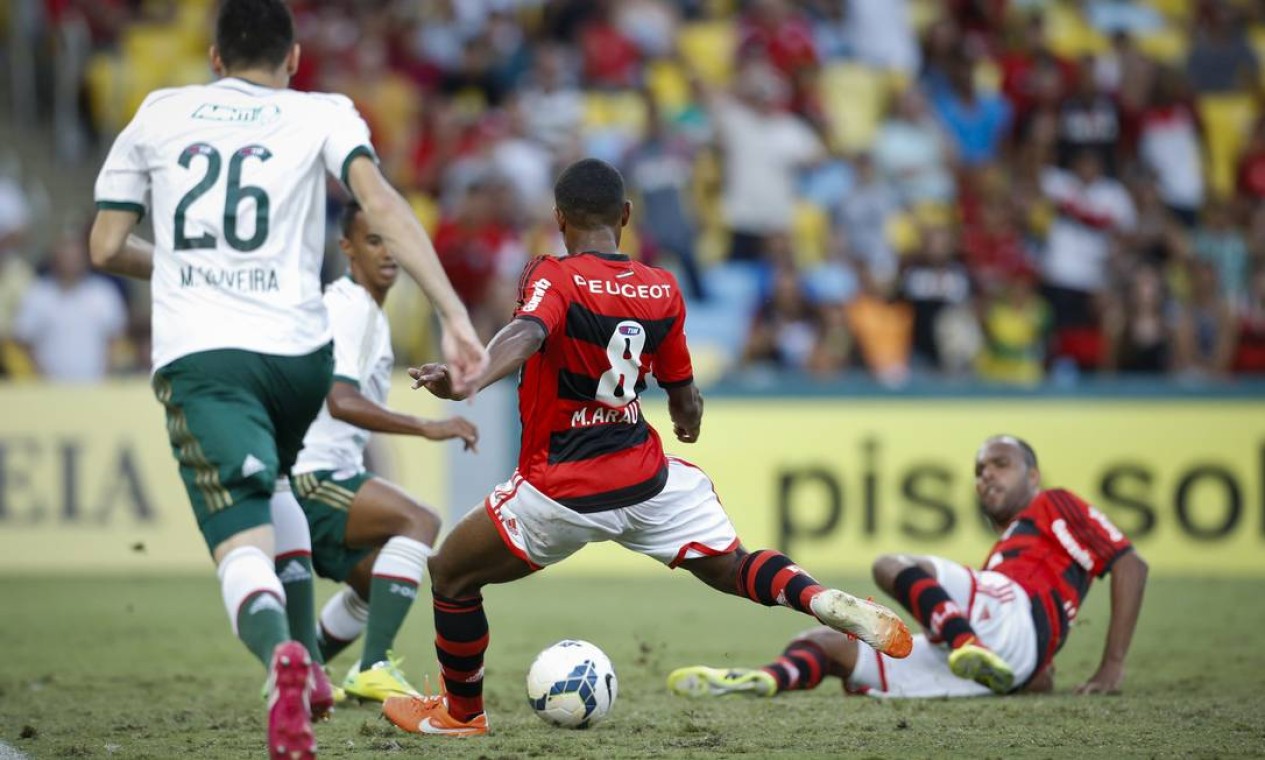 Imagens de Flamengo 4 x 2 Palmeiras - Jornal O Globo