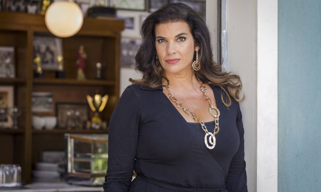 Luciana Coutinho comemora volta à TV após superar depressão por não ...