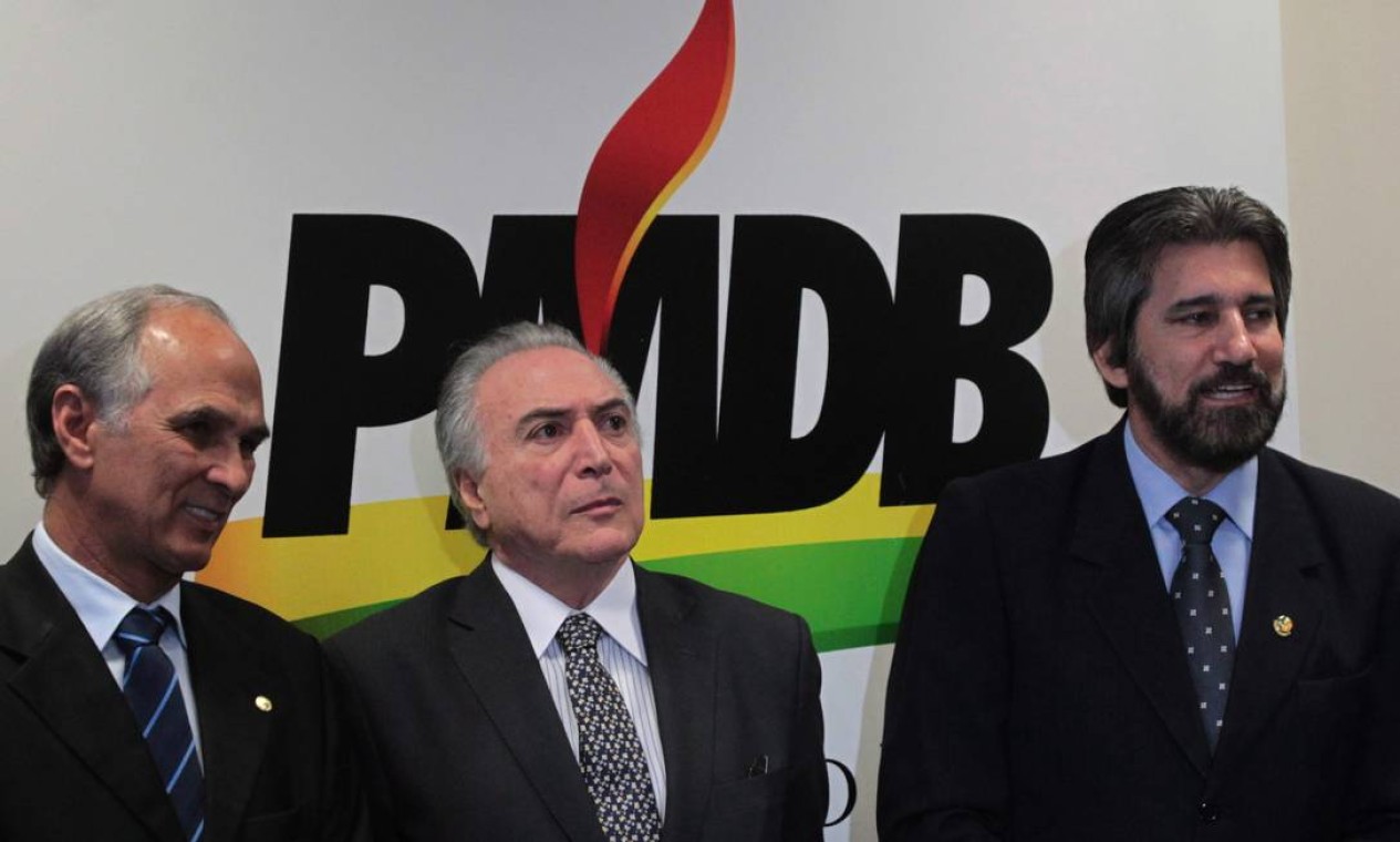 PMDB de Minas e São Paulo apoiam aliança com PT para presidente ...