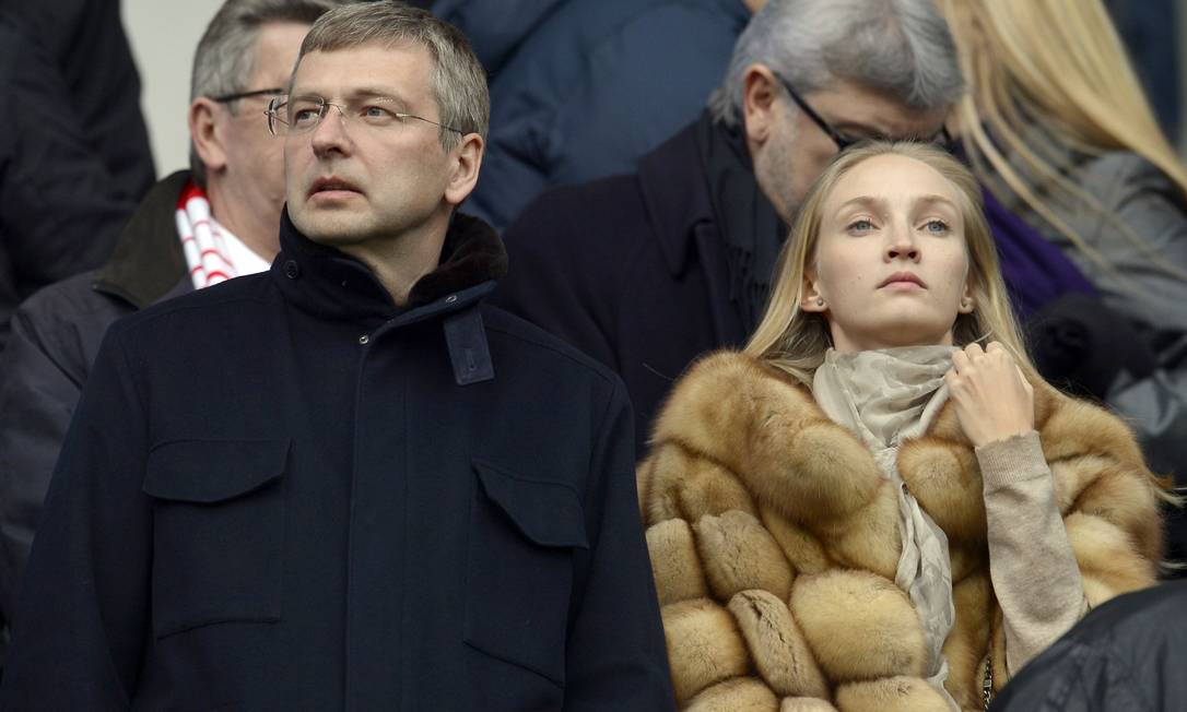 
Dmitry Rybolovlev durante uma partida do AS Monaco. Divórcio de magnata russo é apontado como o mais caro de todos os tempos
Foto:
PHILIPPE MERLE
/
AFP
