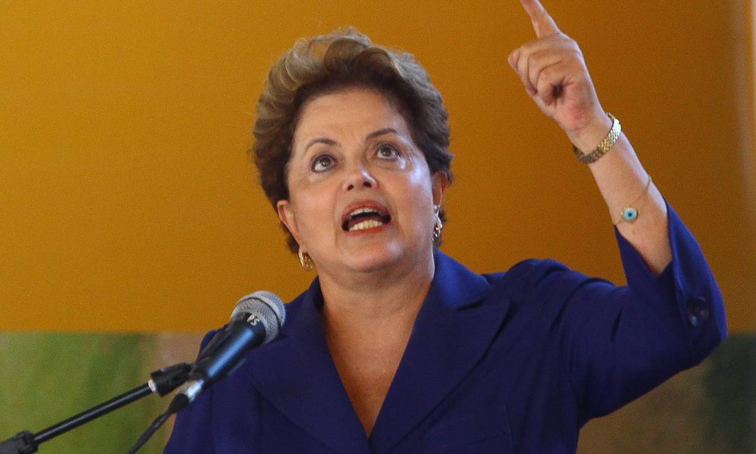 
Dilma afirmou que ferrovia é sonho antigo e culpa governos estaduais anteriores
Foto:
/
André Coelho / Agência O Globo
