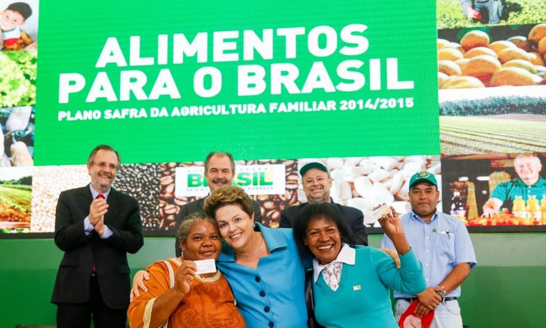 
Dilma durante solenidade em Brasília nesta segunda-feira.
Foto:
Roberto Stuckert Filho
/
Divulgação
