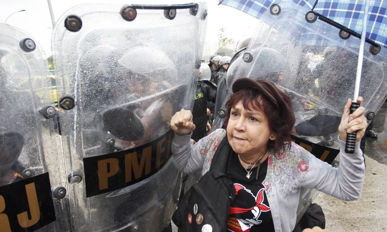 Confusão Em Protesto De Professores No Rio Jornal O Globo 2278