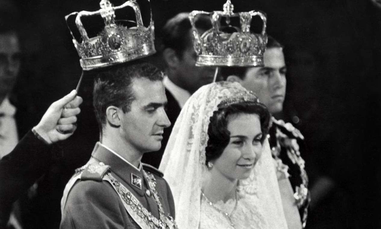 Luxo e pompa no casamento do então príncipe Juan Carlos da Espanha com a princesa Sofia da Grécia, em Atenas, em maio de 1962 Foto: HO / AFP