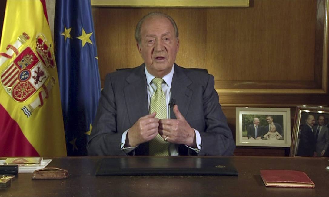 
O rei Juan Carlos faz o seu discurso de abdicação ao trono da Espanha
Foto:
REUTERS TV
/
REUTERS
