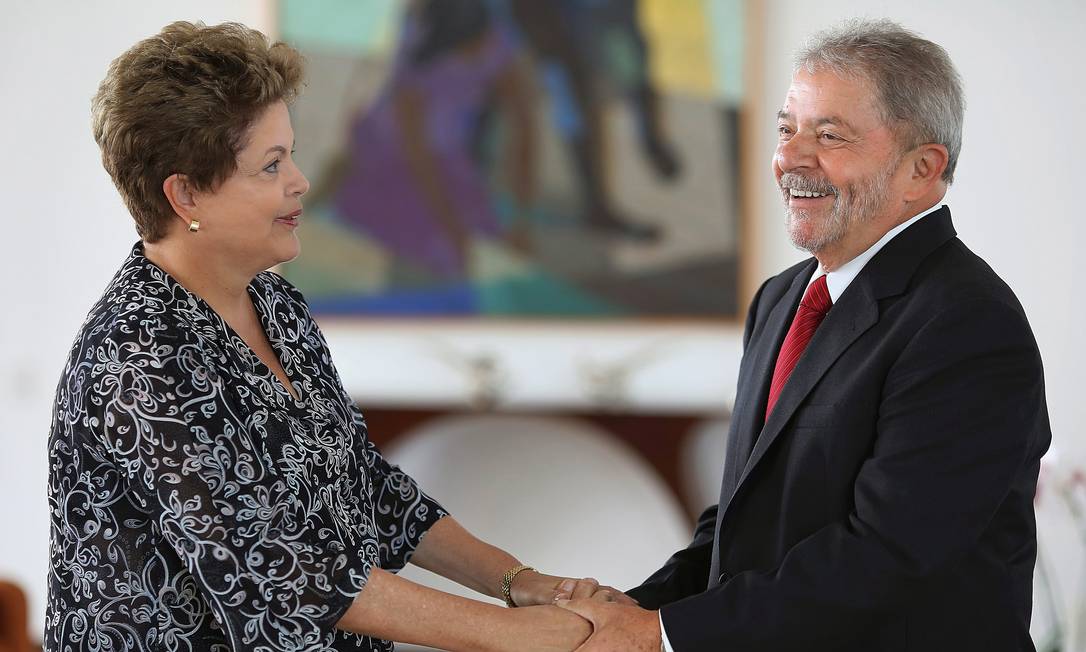 
Dilma e Lula em Brasília: ex-presidente vai acompanhar a candidata à presidência durante o mês de junho
Foto:
Ricardo Stuckert/20-01-2014
/
Agência O Globo
