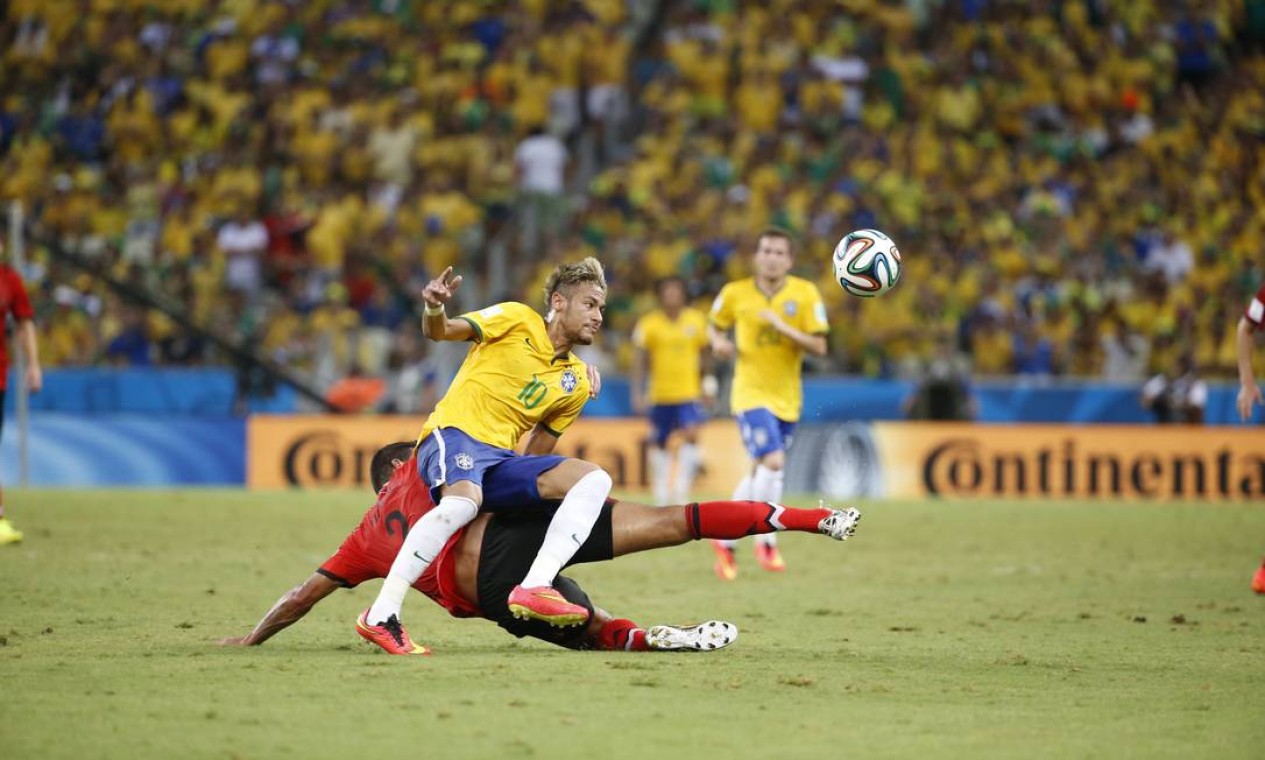 Brasil não consegue criar muitas chances na partida Foto: Ivo Gonzalez / Agência O Globo
