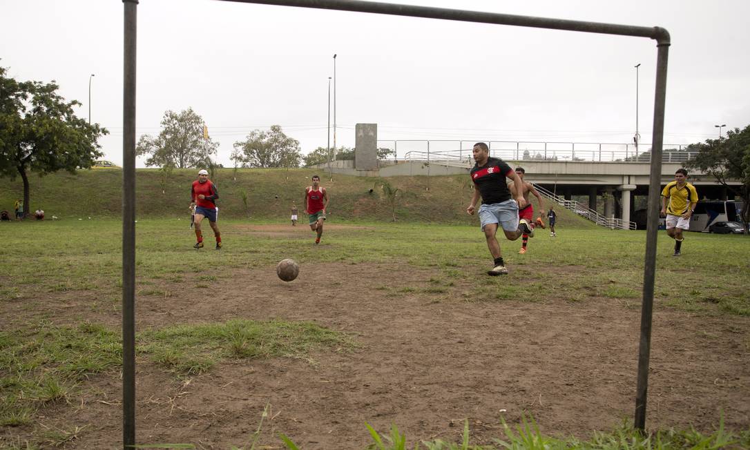 28 lugares com campos de futebol para quem quer ser o craque da pelada em  SP - 13/07/2018 - Passeios - Guia Folha