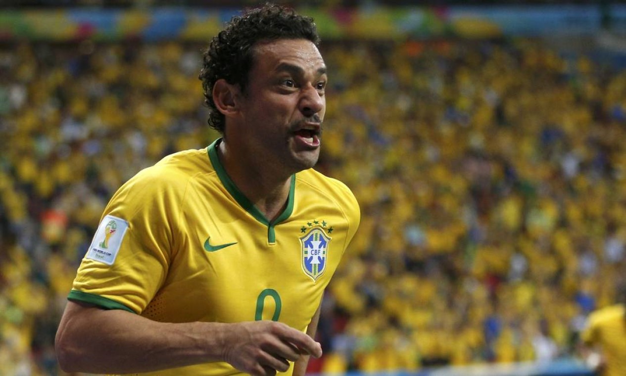 O Brasil tem dois com um gol. Um deles é Fred que marcou contra Camarões Foto: UESLEI MARCELINO / REUTERS