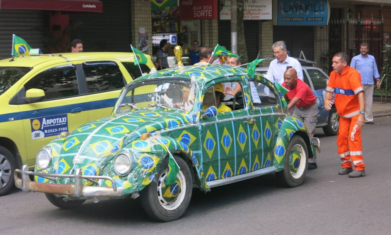 Carros enfeitados para a Copa: uma tradição desde o tri no México - Jornal  O Globo