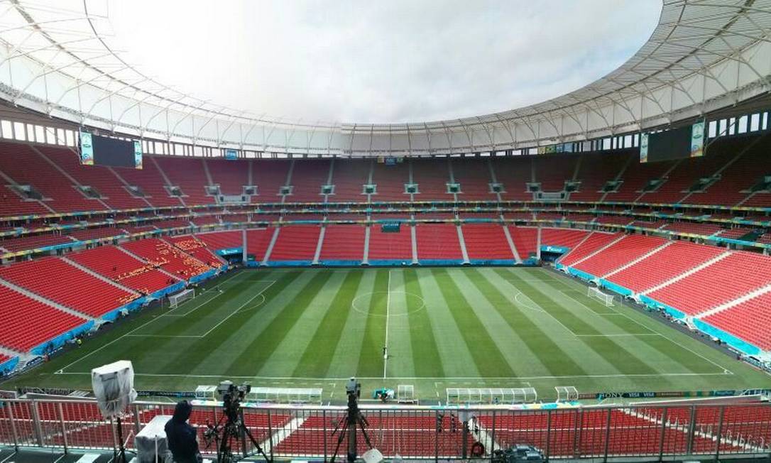 Arena Multiuso? Mané Garrincha vira garagem para ônibus e sede do governo -  06/03/2015 - UOL Esporte