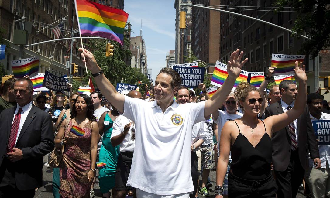 
O governador de Nova York, Andrew Cuomo, fez o anúncio sobre o plano de Aids no Dia do Orgulho Gay
Foto:
/
Carlo Allegri/REUTERS

