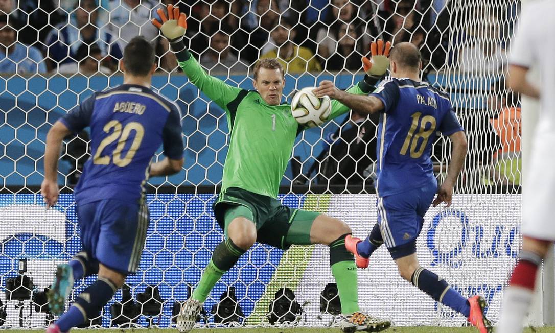 Melhor goleiro da Copa, Neuer exalta unidade da seleção ...