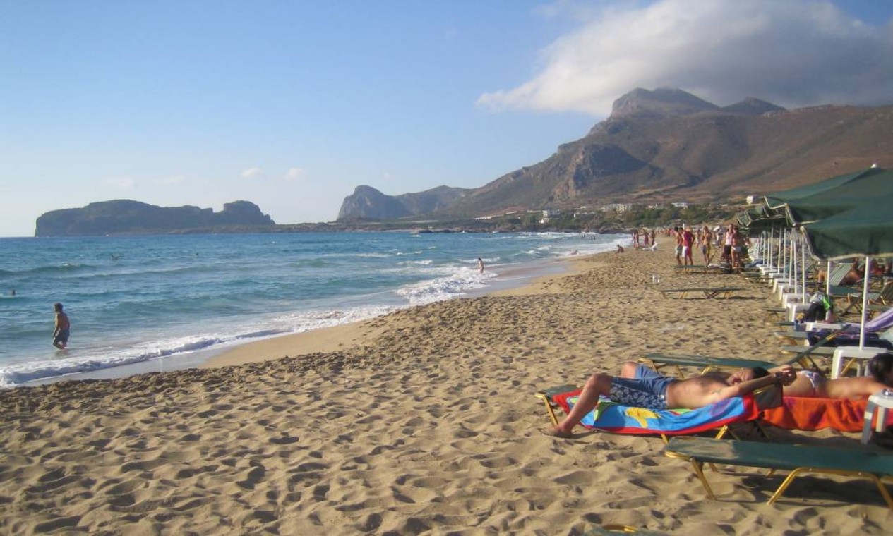 A praia de Falasarna é, talvez, a mais famosa e encantadora de Creta. Todo ano recebe prêmios por sua areia quase rosa e águas cristalinas Foto: Vasilis Petridis / Especial para O Globo