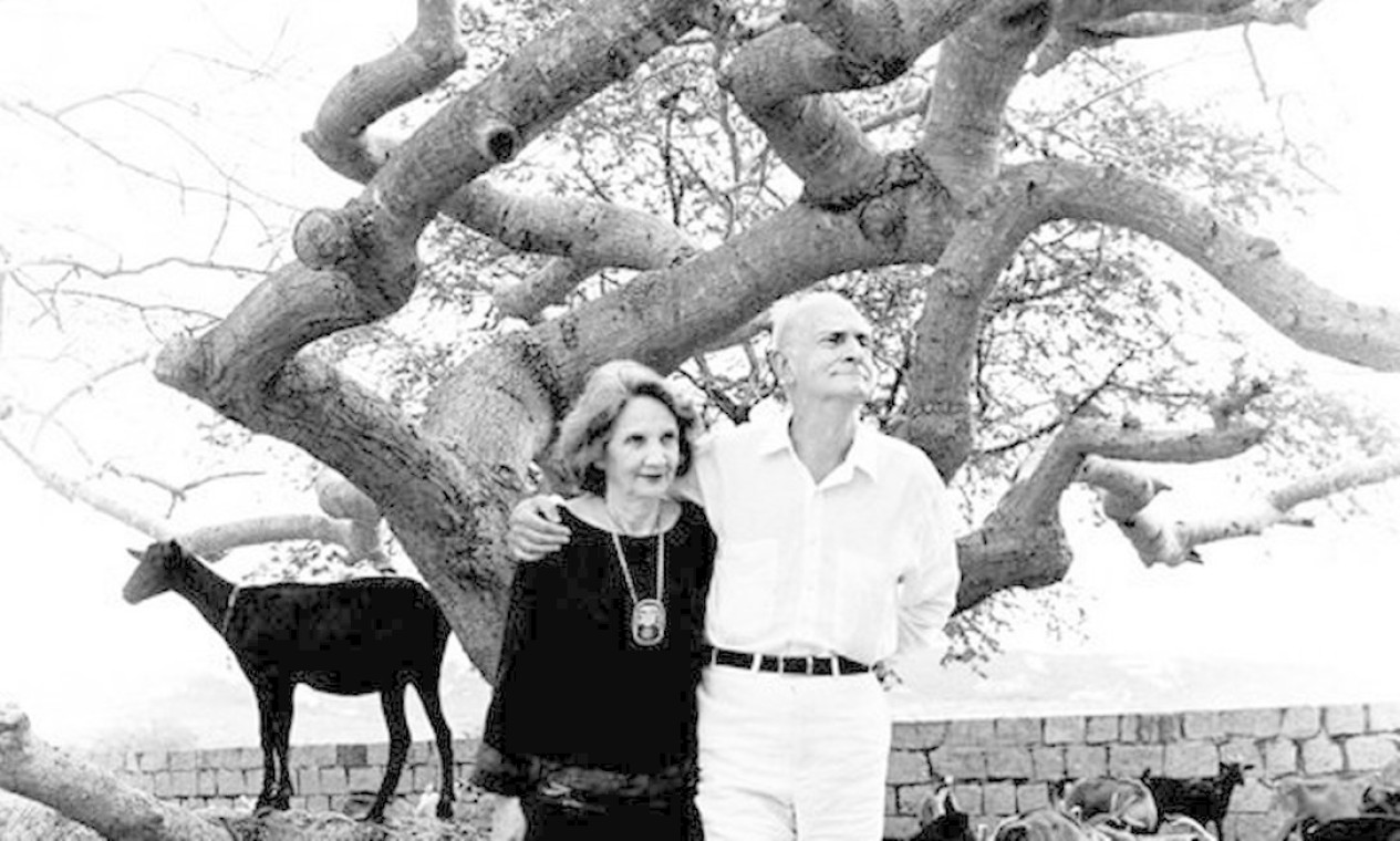 Casou-se com Zélia, mãe de seus seis filhos, em 1957. Na foto, posam em 2007 Foto: Gustavo Moura / Divulgação