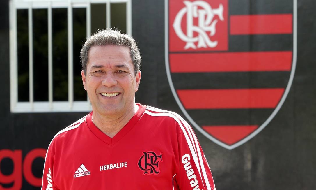 Flamengo e Herbalife anunciam parceria com direito a produtos