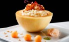 No restaurante Alloro, o chef Luciano Boseggia misturou salgado com doce no risoto de Cavaquinha com sorvete de melão, por R$ 85 Foto: Divulgação