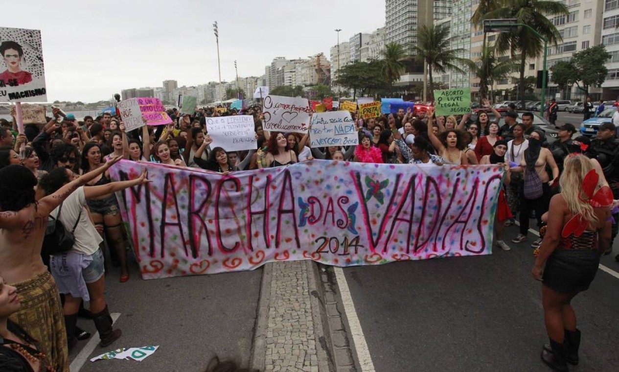 Marcha das Vadias: protesto em Copacabana - Jornal O Globo