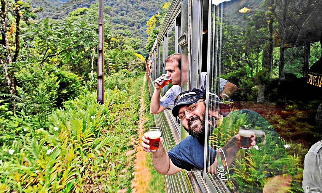 Roteiros cervejeiros pelo Brasil têm degustação direto da fábrica e ...