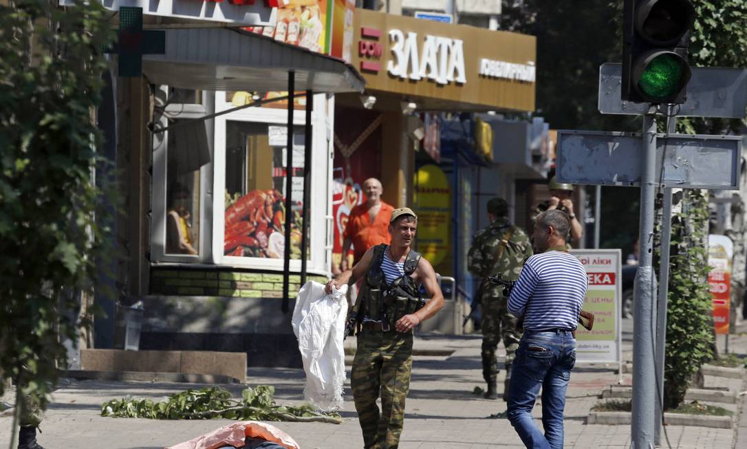 Bombardeios Chegam Perto Do Centro De Donetsk Pela Primeira Vez