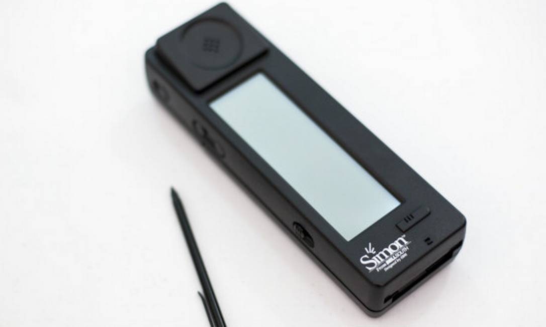 
Simon, o primeiro smartphone do mundo, completa duas décadas de lançamento
Foto:
/
Reprodução
