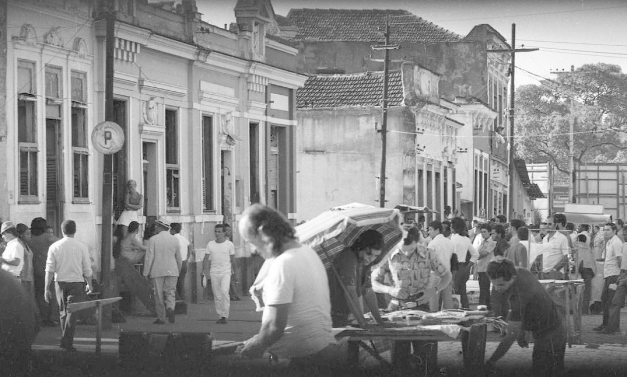 Antes de se chamar Vila Mimosa, o primeiro local de prostituição da região foi a Zona do Mangue, próximo à atual Avenida Presidente Vargas, no Centro. A imagem é de 16 de novembro de 1973 Foto: Eurico Dantas / Agência O Globo