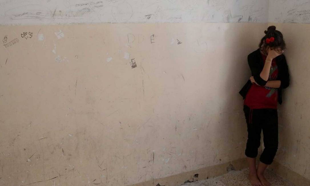 
A garota yazidi foi capturada durante uma ofensiva nas Montanhas Sinjar. Ela permanece presa
Foto:
/
Reprodução da internet
