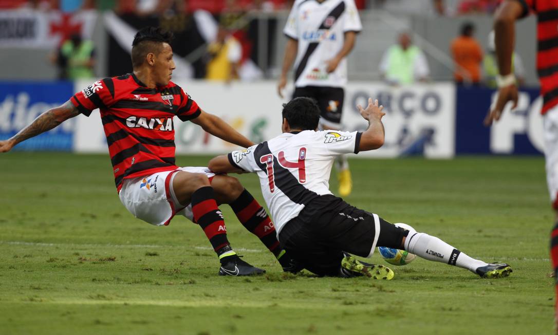 Vasco cede empate ao Atlético-GO e desperdiça chance da liderança ...