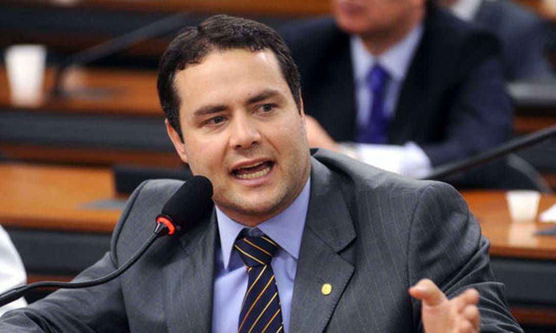 Renan Filho é eleito governador de Alagoas no primeiro turno - Jornal O  Globo