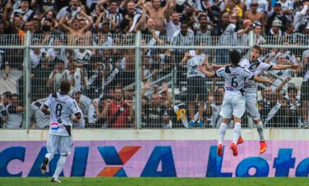 Ponte Preta Vence A Quinta Seguida E Chega à Liderança Da Série B ...