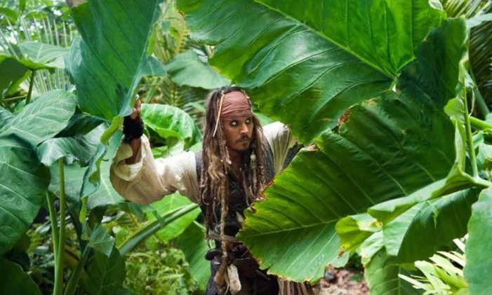 Johnny Depp como Jack Sparrow, protagonista da saga Foto: Divulgação/IMDb